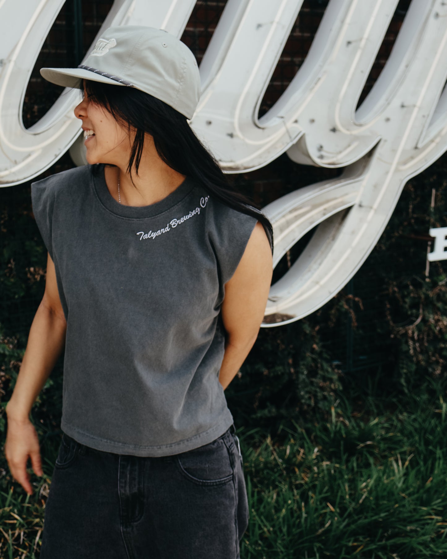 Women’s Muscle Crop Tank